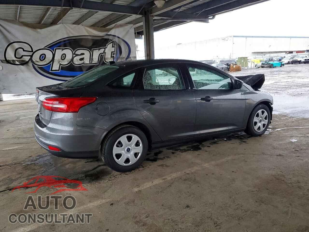 FORD FOCUS 2017 - 1FADP3E23HL219883