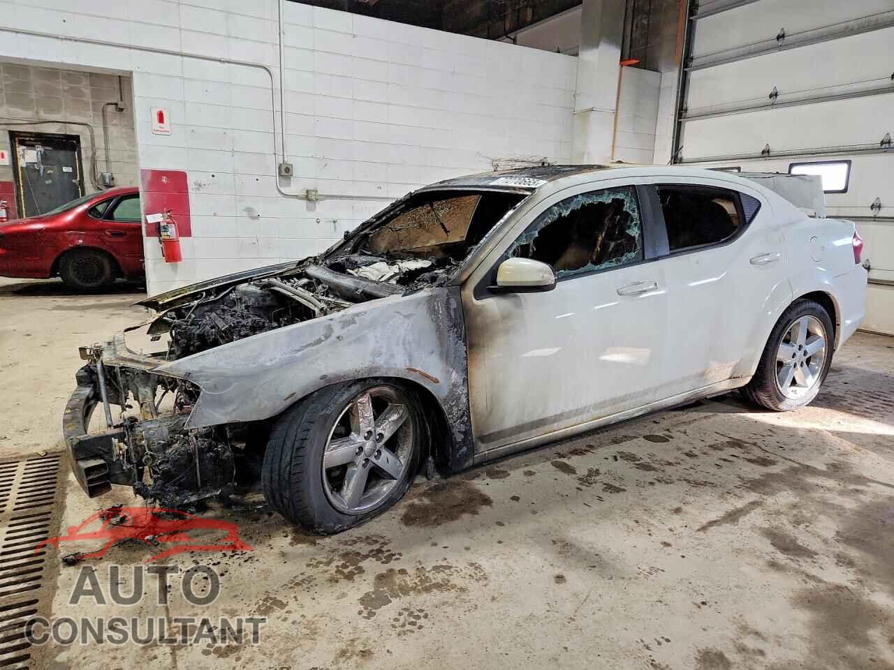 DODGE AVENGER 2011 - 1B3BD2FB2BN549045
