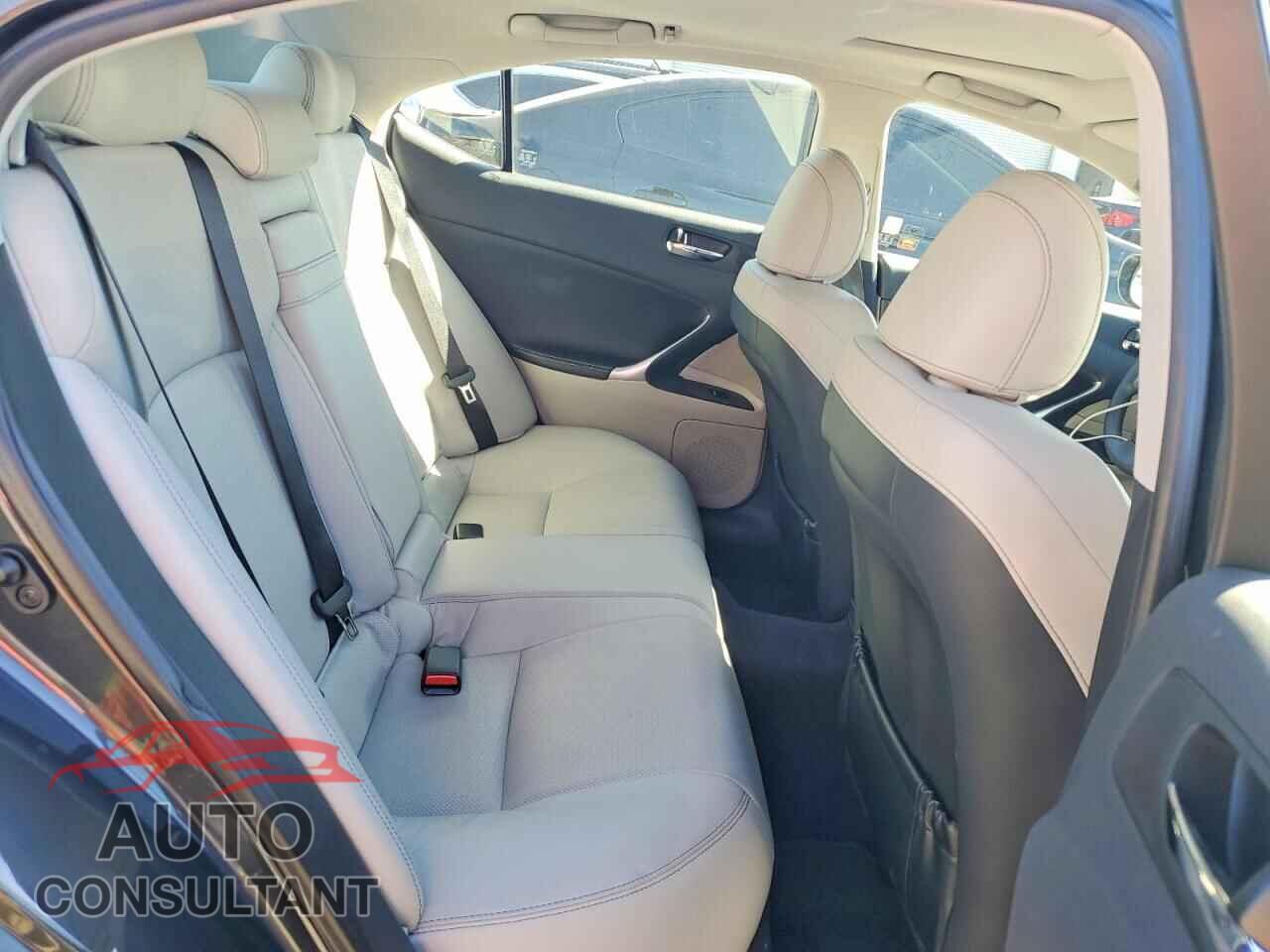 LEXUS IS 2011 - JTHBF5C21B5144856