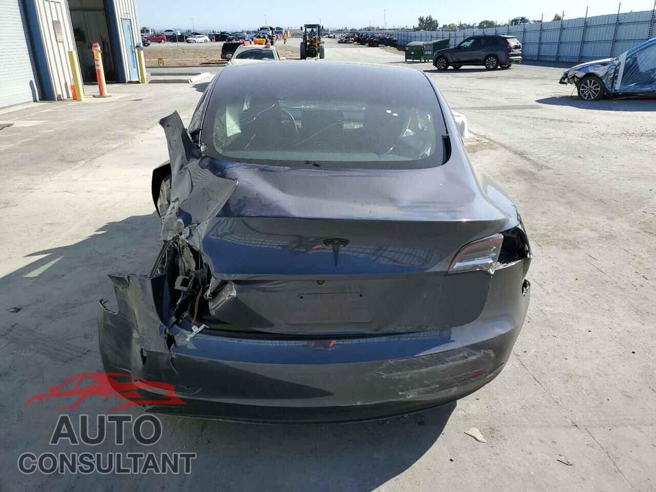 TESLA MODEL 3 2023 - 5YJ3E1EA4PF451577