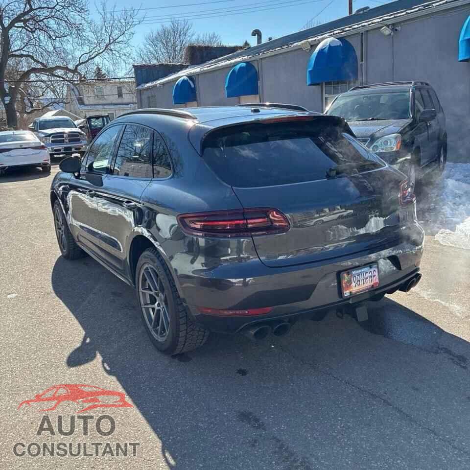 PORSCHE MACAN 2017 - WP1AG2A54HLB52152
