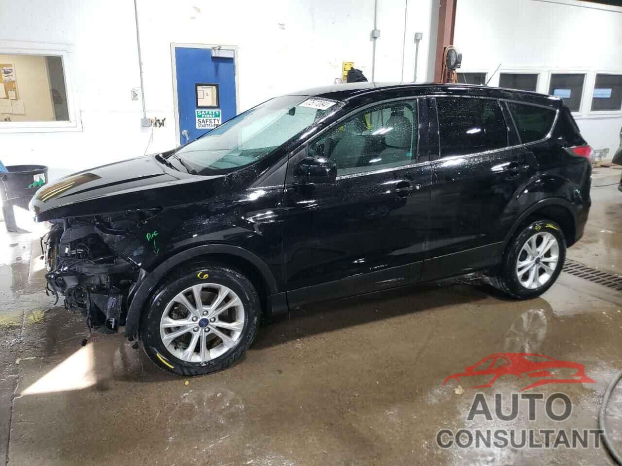 FORD ESCAPE 2017 - 1FMCU9GD9HUB60747