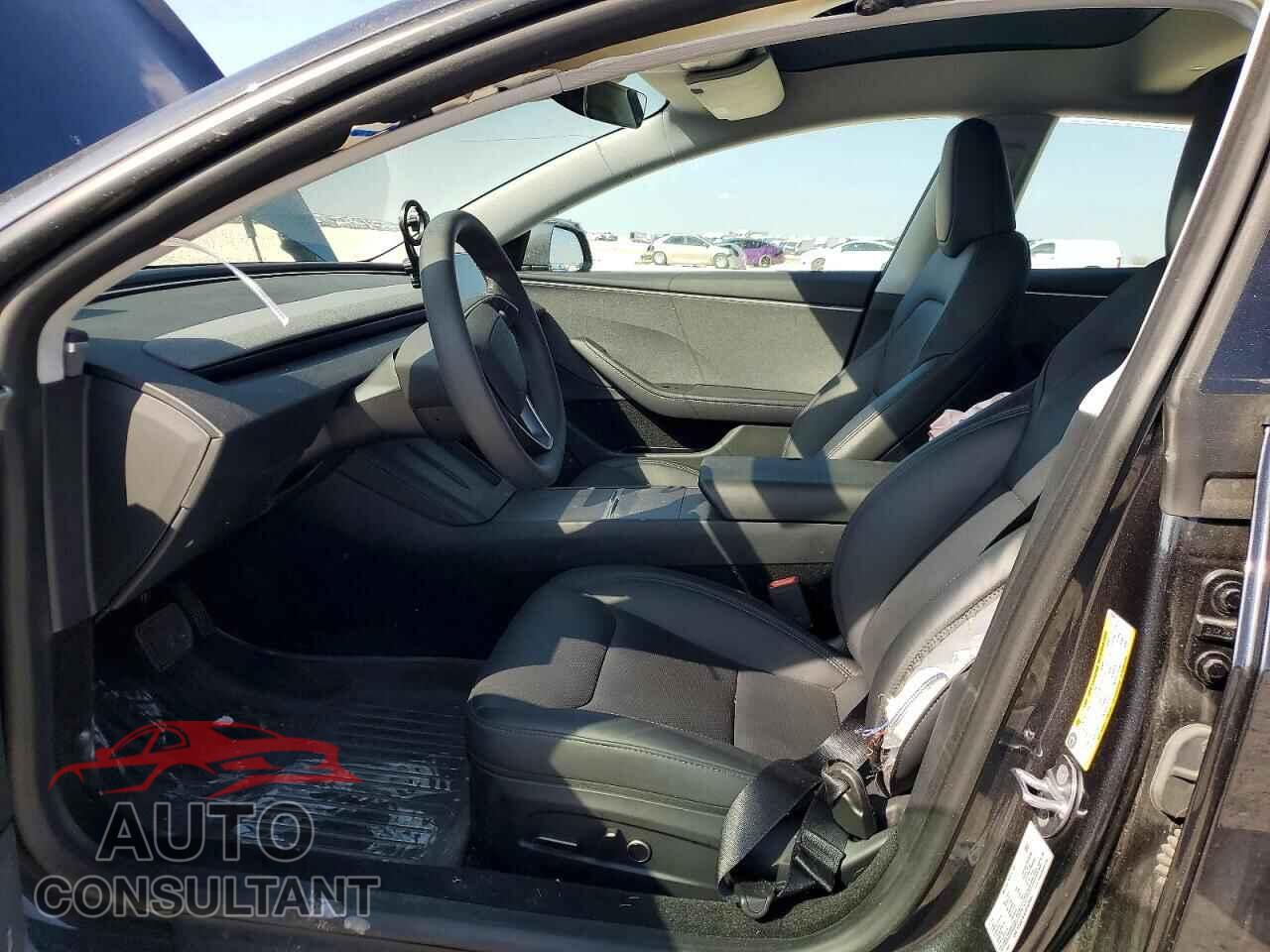 TESLA MODEL 3 2025 - 5YJ3E1EA7SF926647