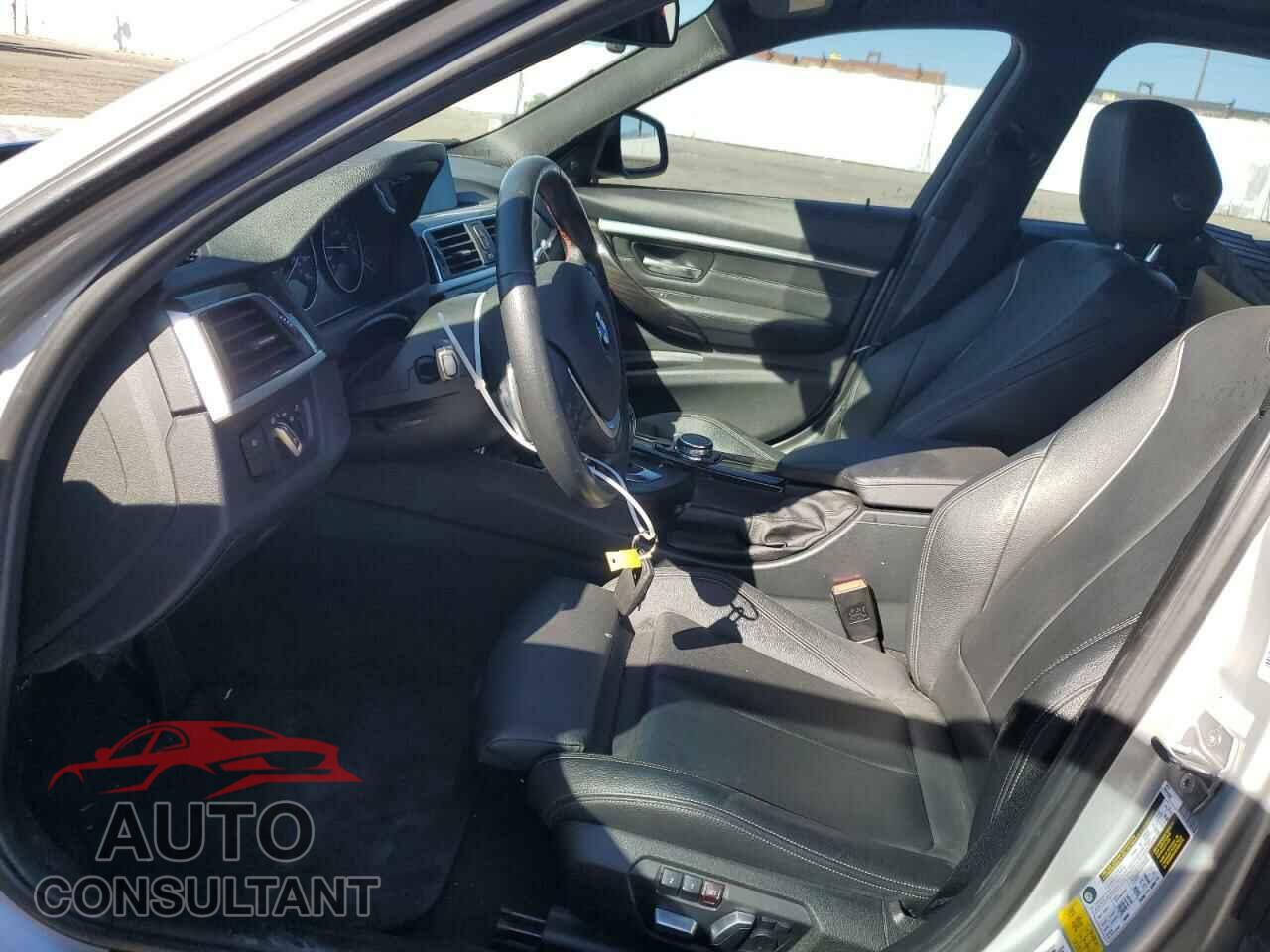BMW 3 SERIES 2016 - WBA8E9G5XGNU29876