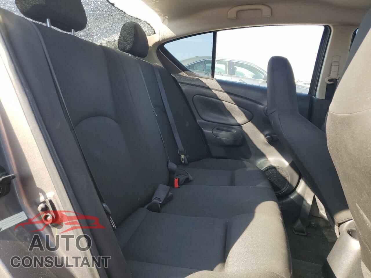 NISSAN VERSA 2017 - 3N1CN7AP1HL870148