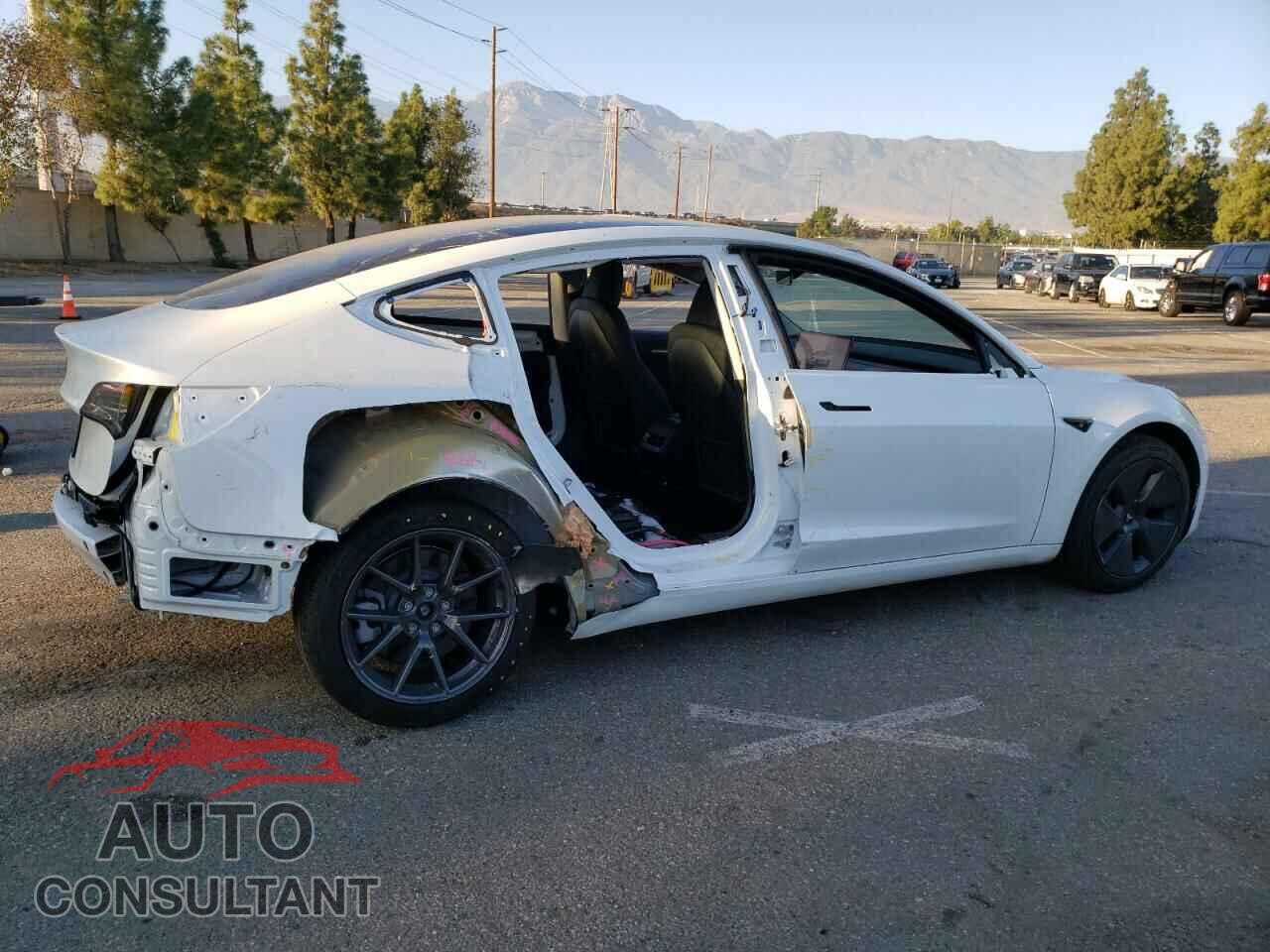 TESLA MODEL 3 2023 - 5YJ3E1EA8PF570412