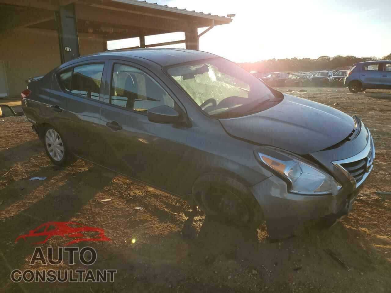 NISSAN VERSA 2017 - 3N1CN7AP3HL881653