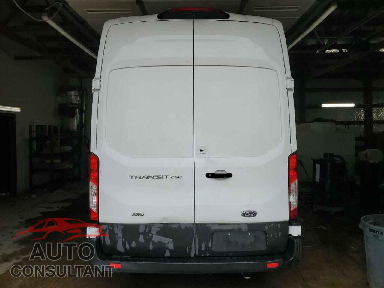 FORD TRANSIT 2023 - 1FTBR3U89PKA70899
