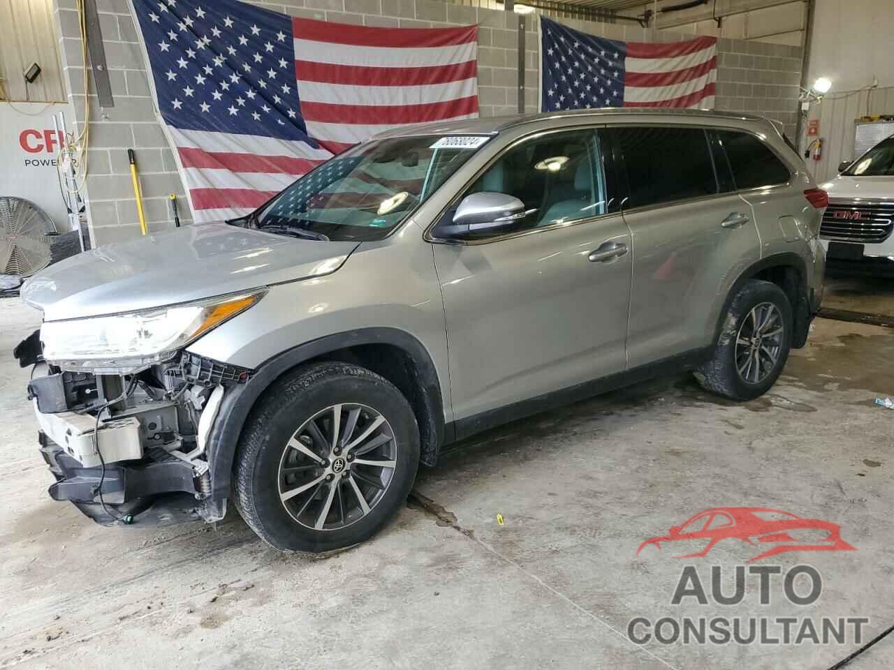 TOYOTA HIGHLANDER 2019 - 5TDJZRFH2KS626709