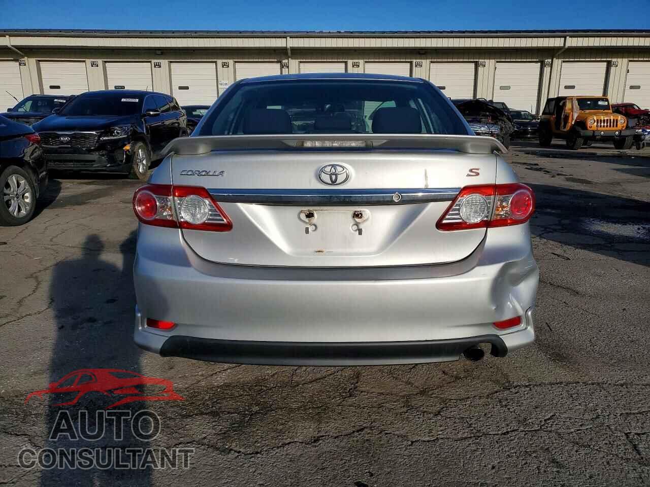 TOYOTA COROLLA 2013 - 5YFBU4EE7DP095841