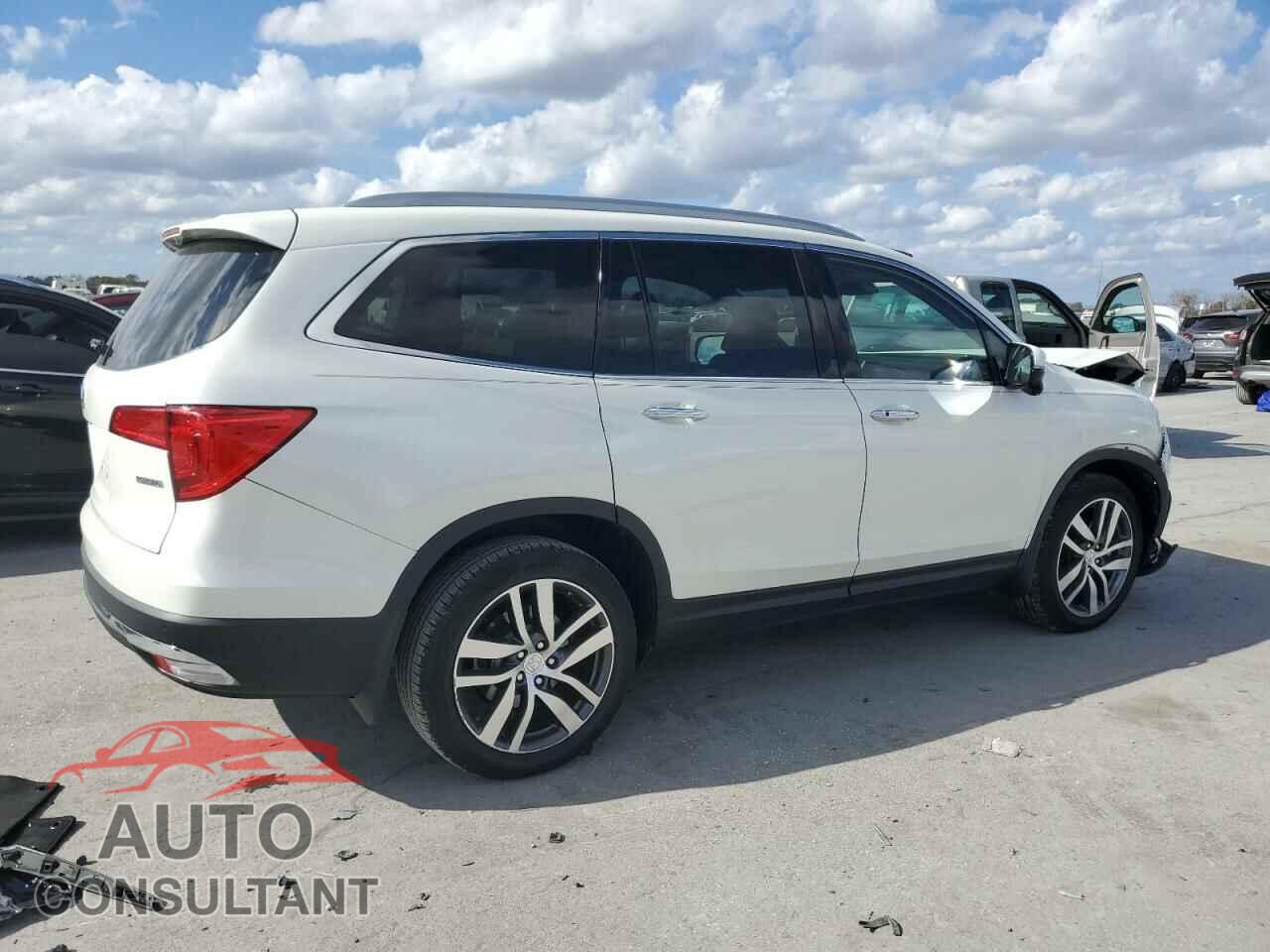 HONDA PILOT 2017 - 5FNYF5H96HB009462