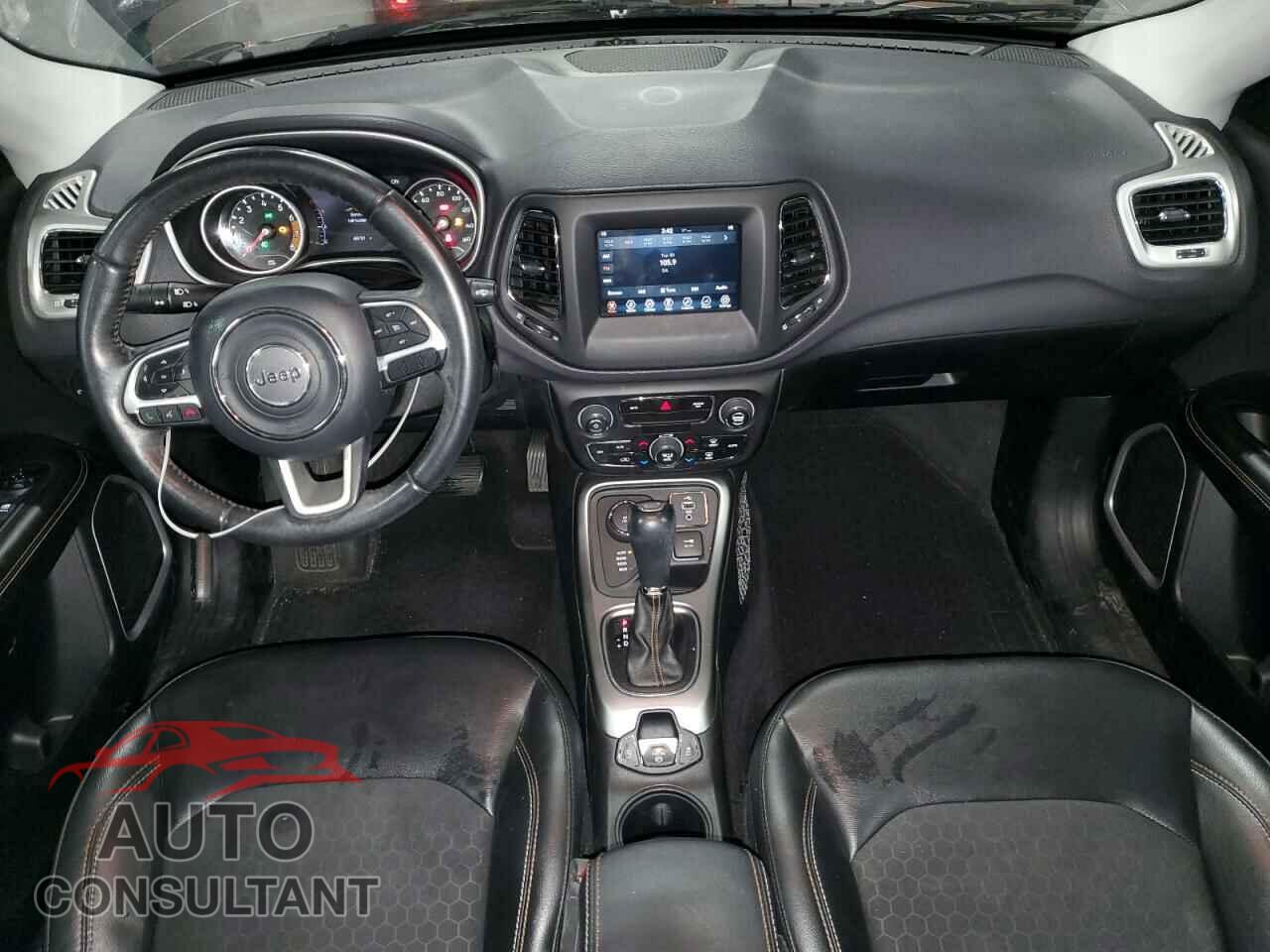JEEP COMPASS 2018 - 3C4NJDBB5JT457528
