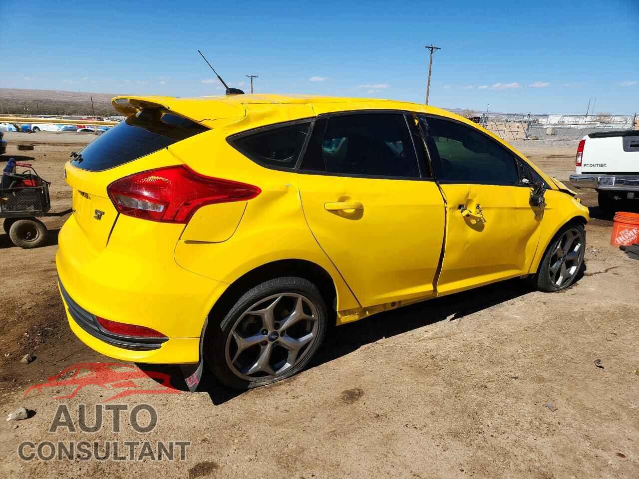 FORD FOCUS 2017 - 1FADP3L93HL205580