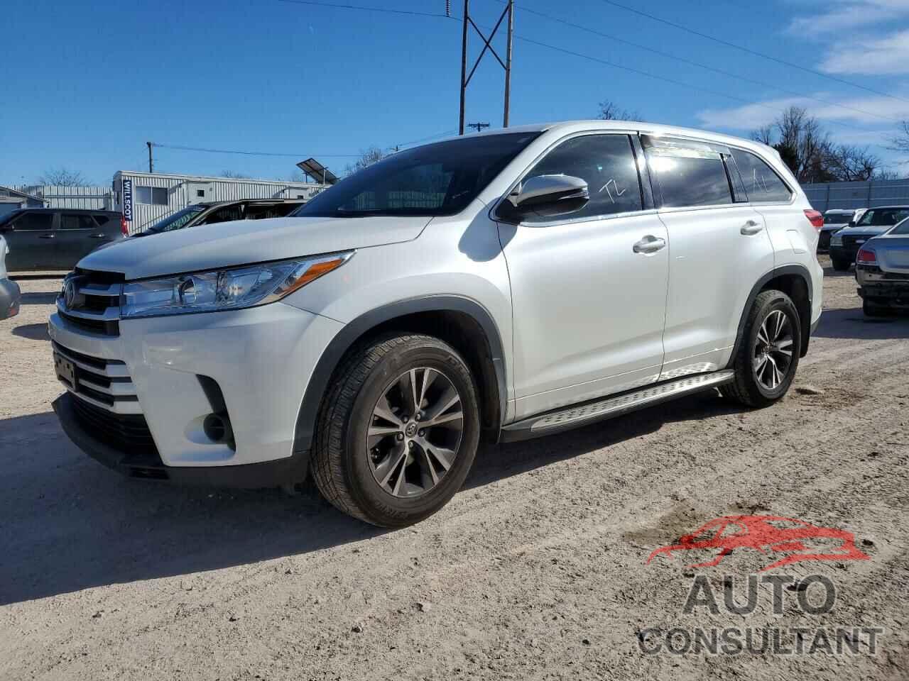 TOYOTA HIGHLANDER 2018 - 5TDZARFH5JS037551