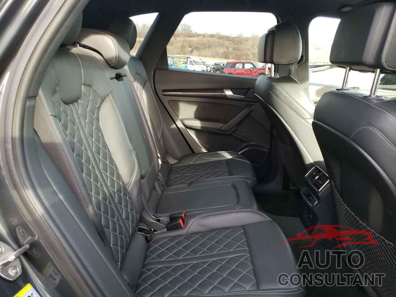 AUDI SQ5 2018 - WA1A4AFY8J2008343