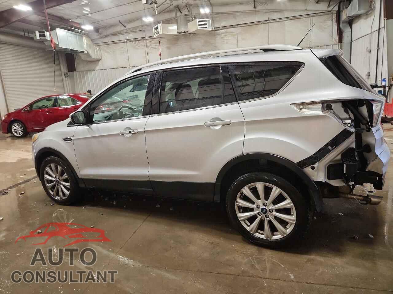 FORD ESCAPE 2017 - 1FMCU9JD9HUC06165