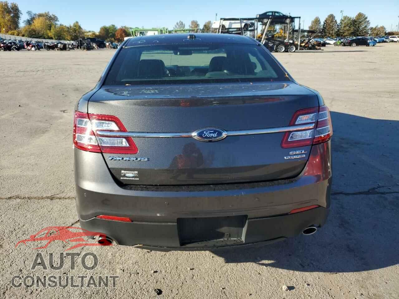 FORD TAURUS 2015 - 1FAHP2E89FG209557