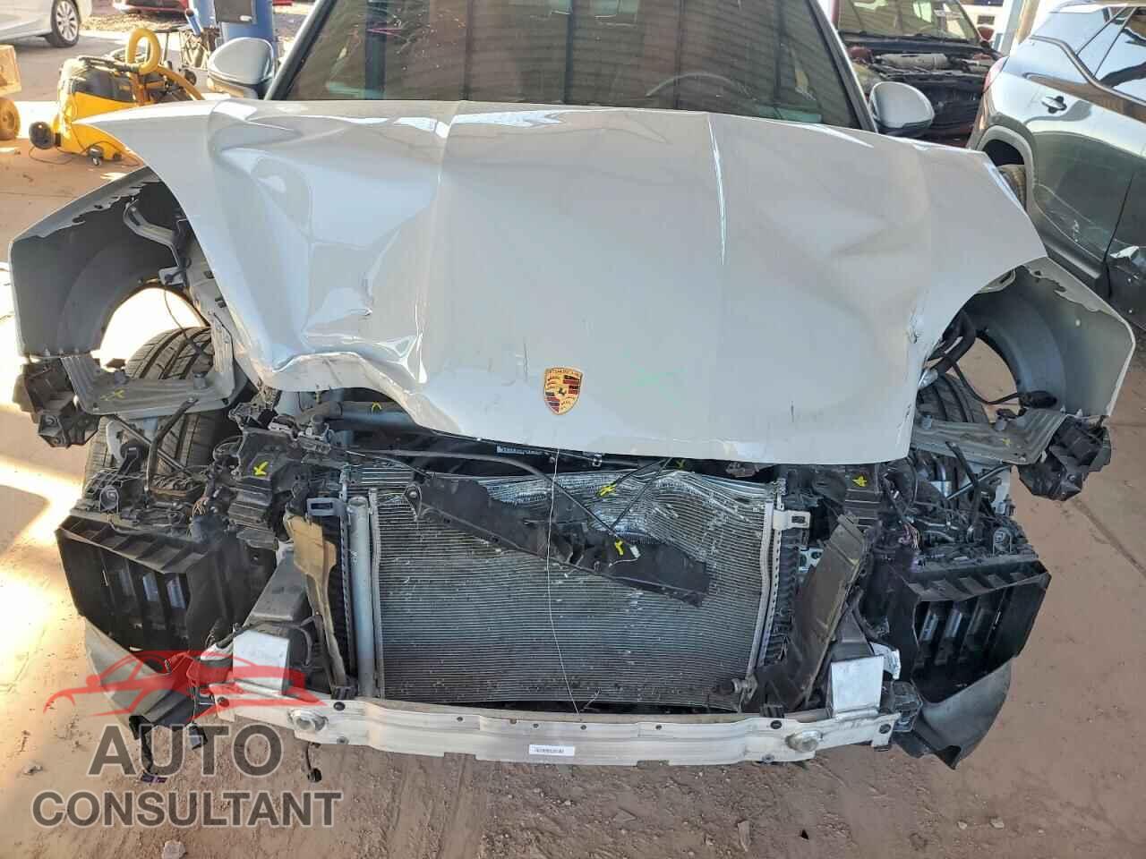 PORSCHE CAYENNE 2024 - WP1BA2AY8RDA51238