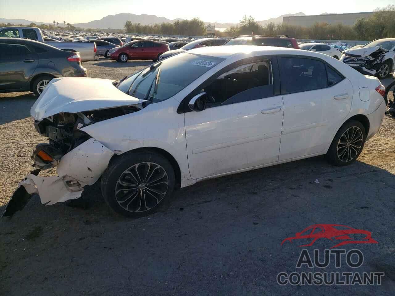 TOYOTA COROLLA 2015 - 5YFBURHE7FP284985