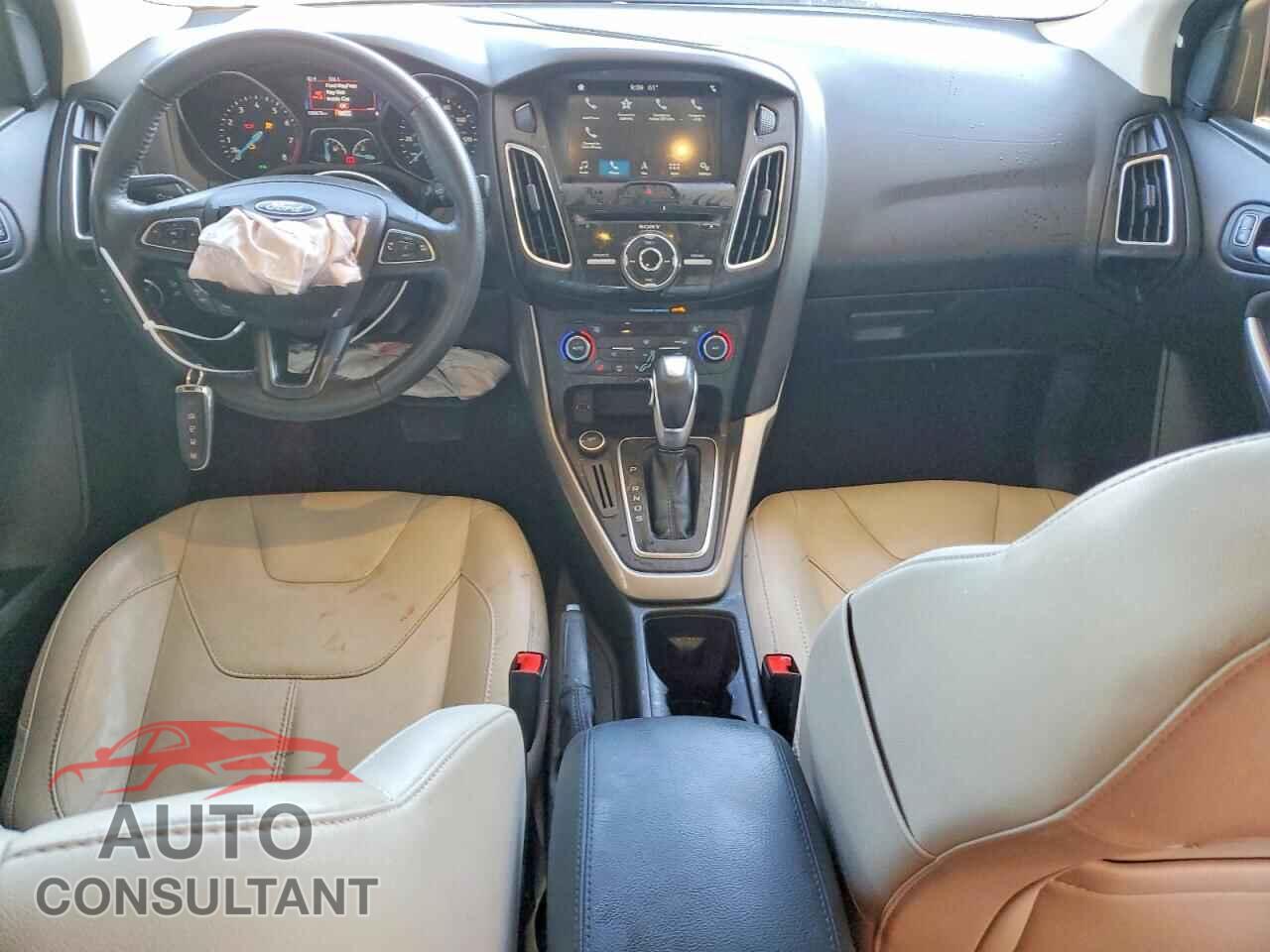 FORD FOCUS 2016 - 1FADP3J28GL287763
