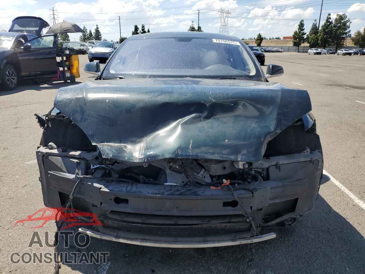 TESLA MODEL S 2013 - 5YJSA1DP8DFP04280