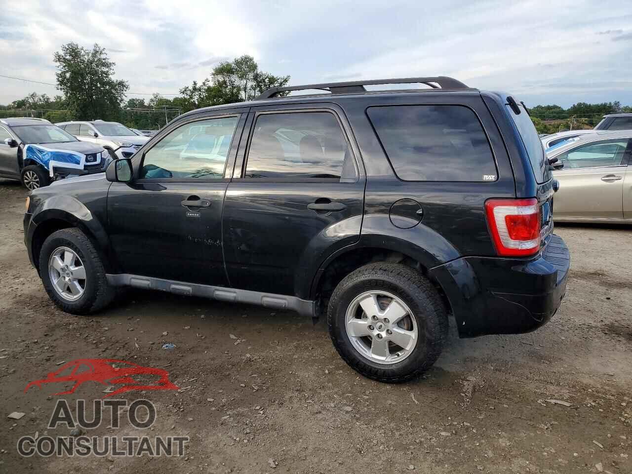 FORD ESCAPE 2011 - 1FMCU0D74BKC59652