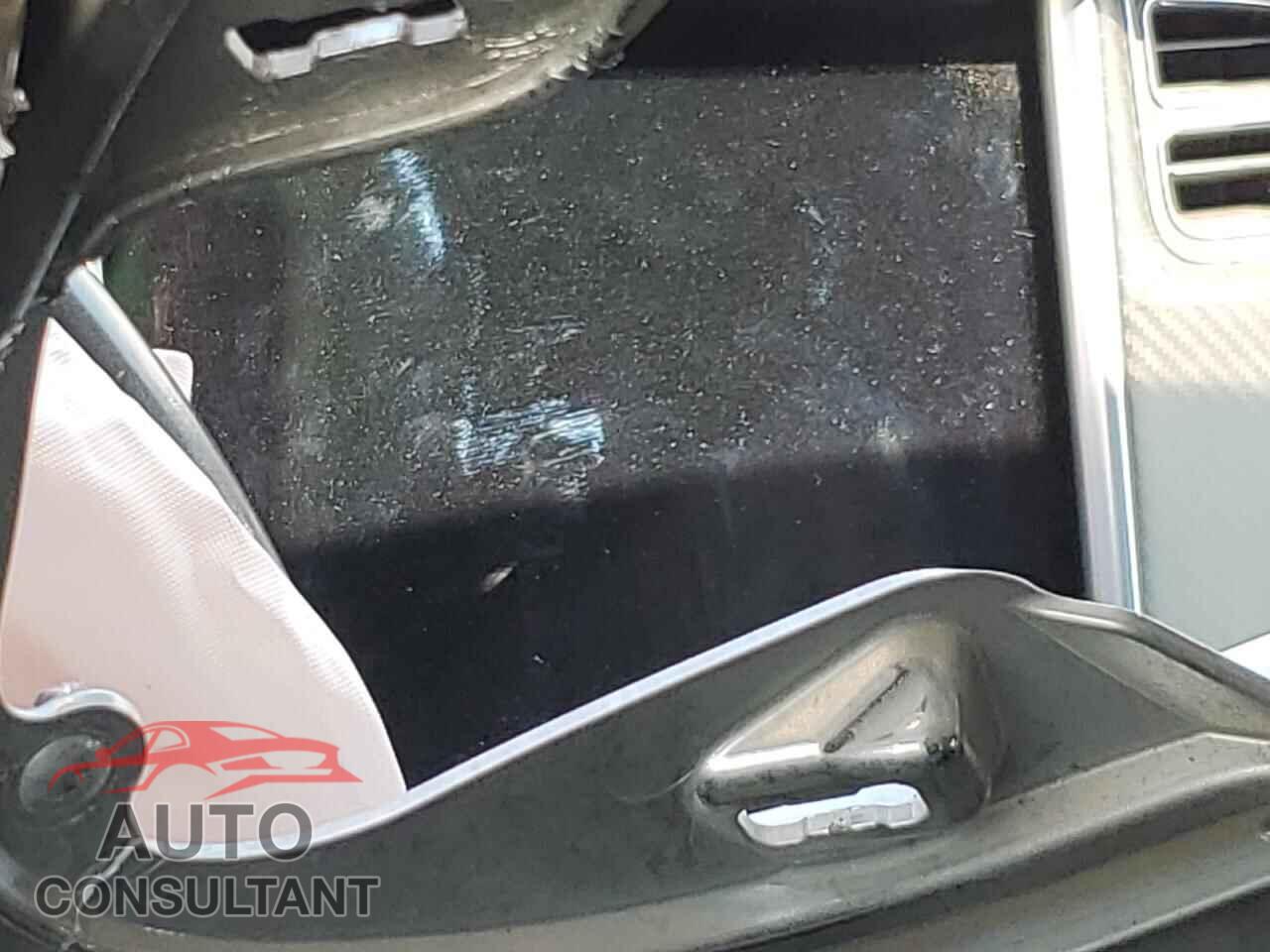 TESLA MODEL S 2013 - 5YJSA1DP8DFP04280