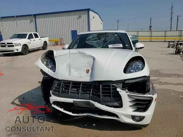 PORSCHE MACAN 2018 - WP1AA2A58JLB04662