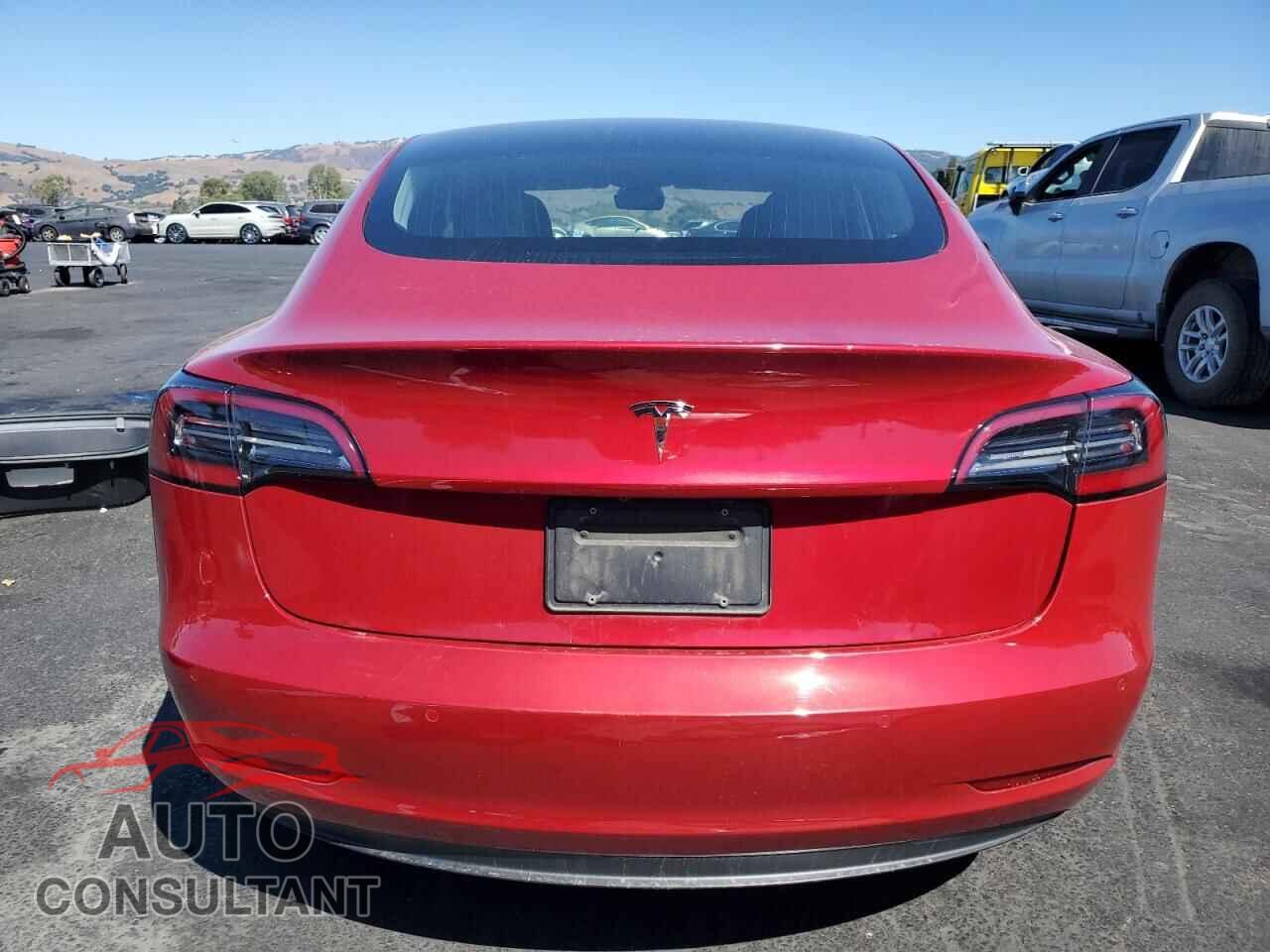 TESLA MODEL 3 2018 - 5YJ3E1EAXJF050963