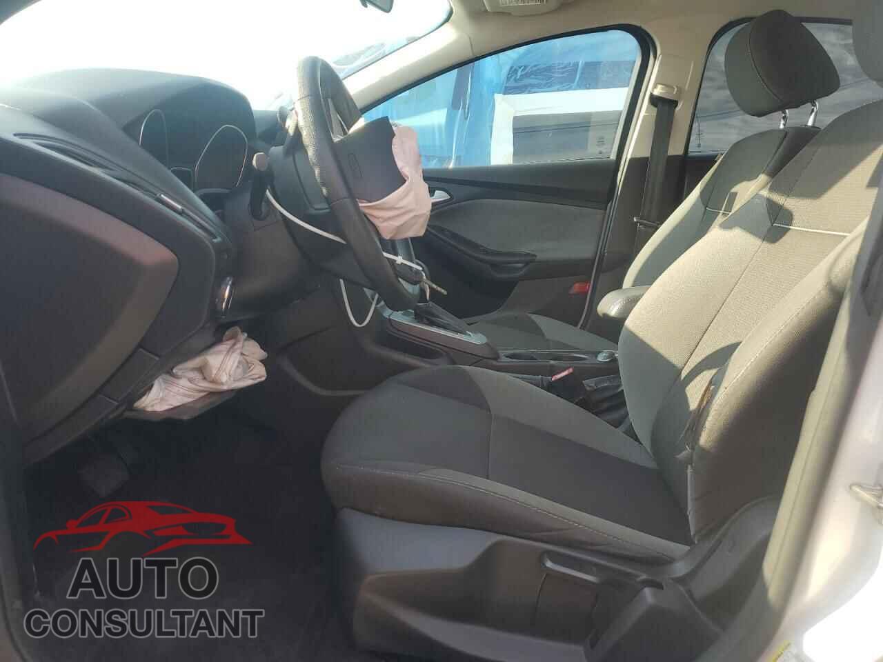 FORD FOCUS 2014 - 1FADP3F28EL272475