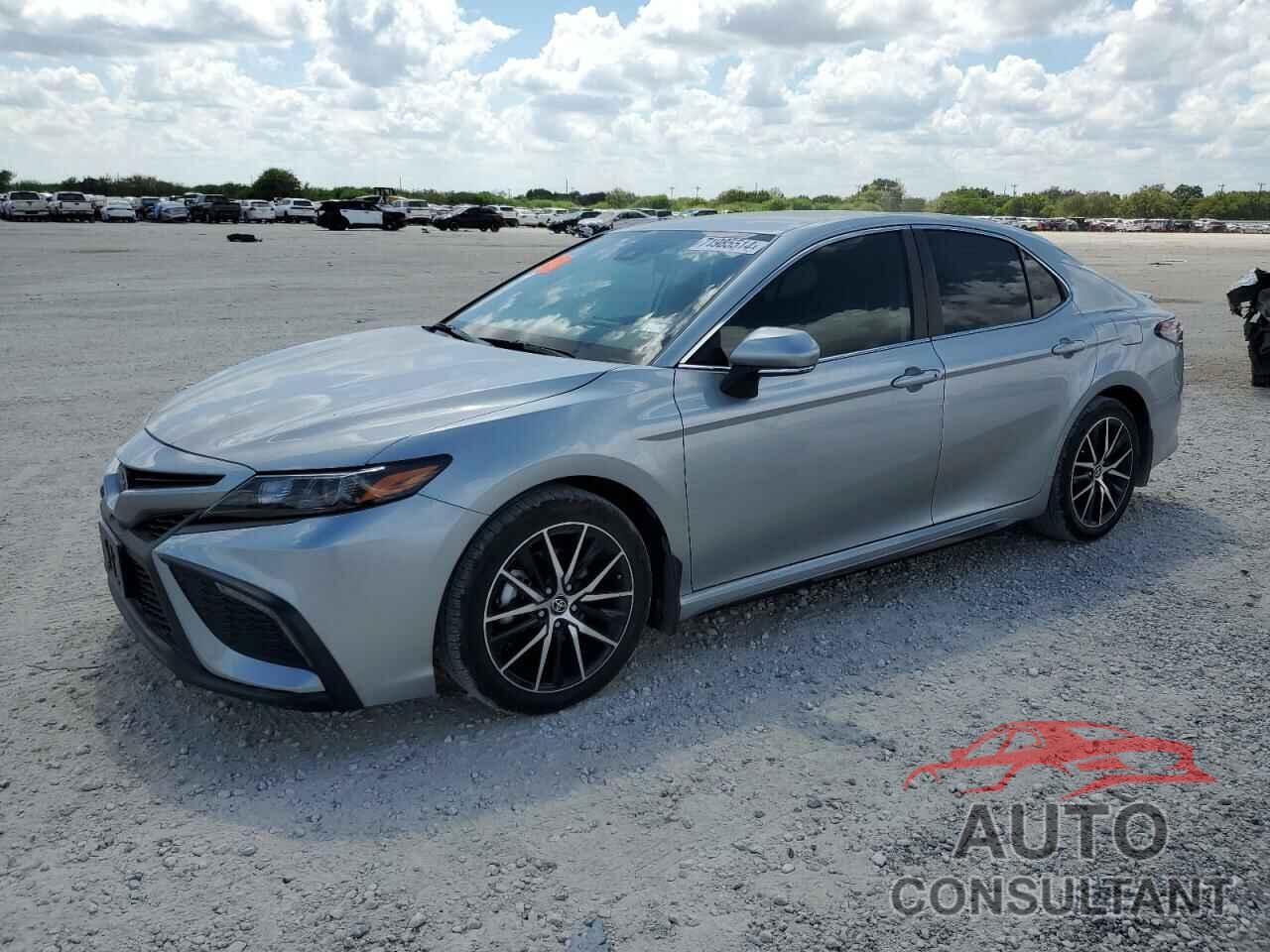 TOYOTA CAMRY 2024 - 4T1G11AK2RU888737