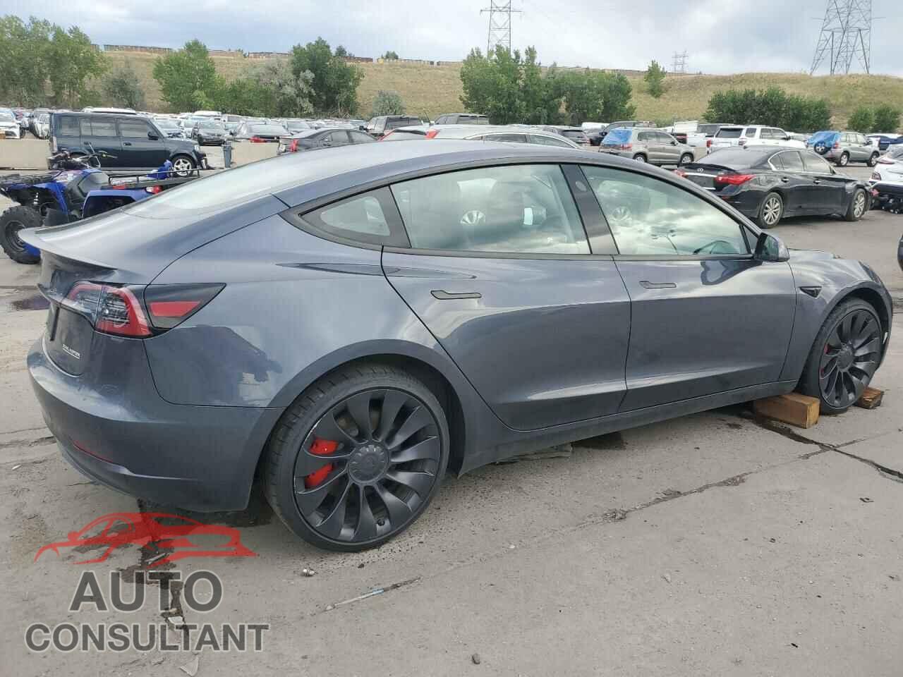 TESLA MODEL 3 2023 - 5YJ3E1ECXPF551135