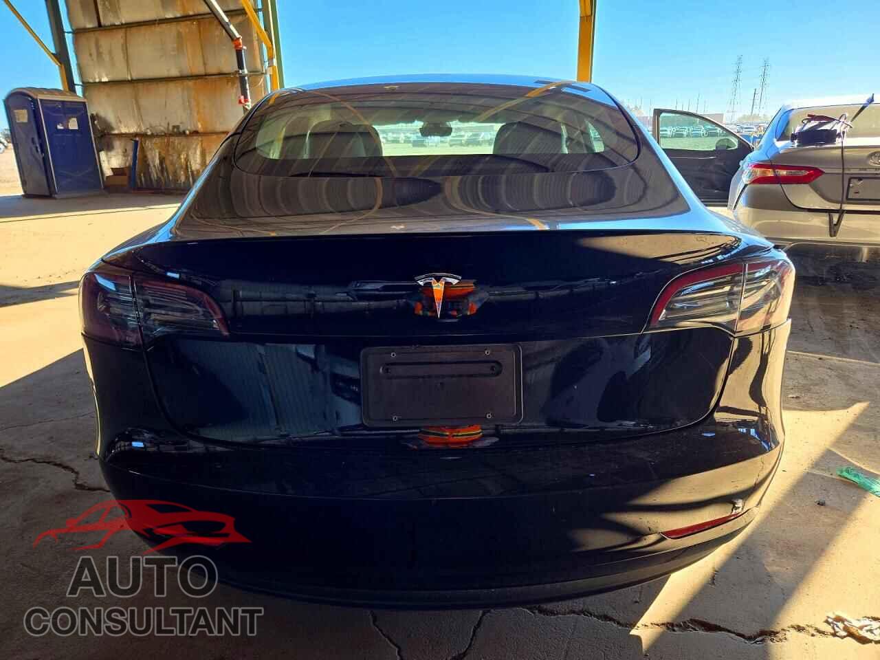 TESLA MODEL 3 2023 - 5YJ3E1EA8PF453655