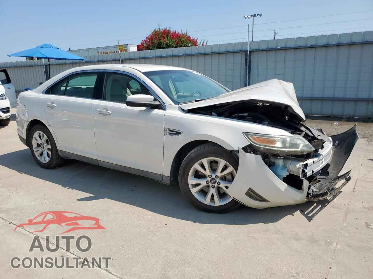 FORD TAURUS 2011 - 1FAHP2EW3BG136260