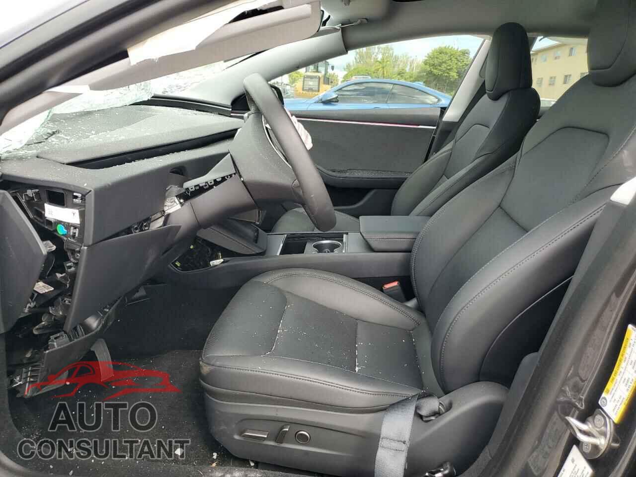 TESLA MODEL 3 2024 - 5YJ3E1EA2RF745546