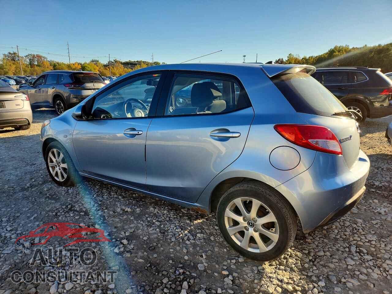 MAZDA 2 2013 - JM1DE1LY4D0158065