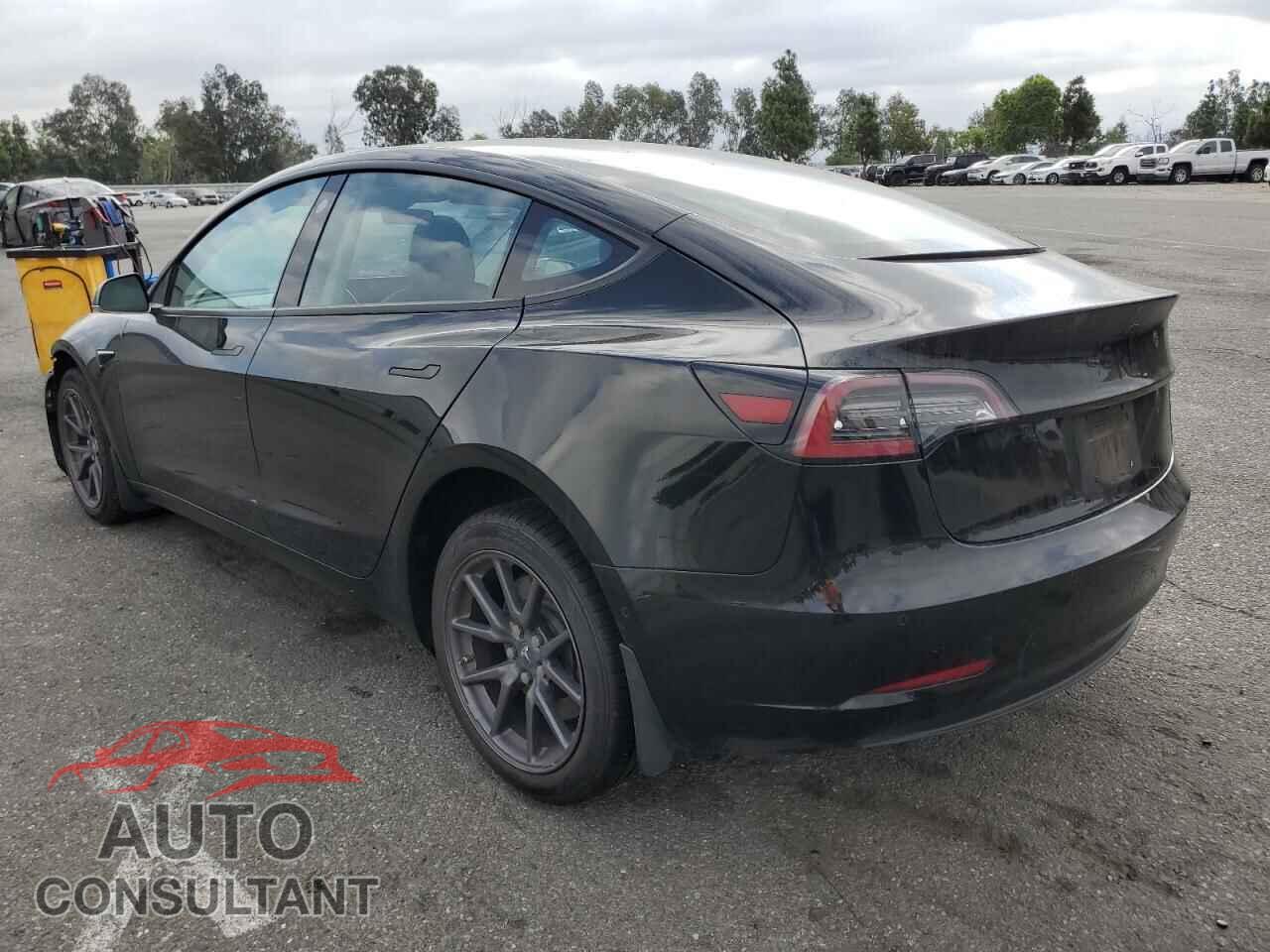 TESLA MODEL 3 2018 - 5YJ3E1EA7JF151703
