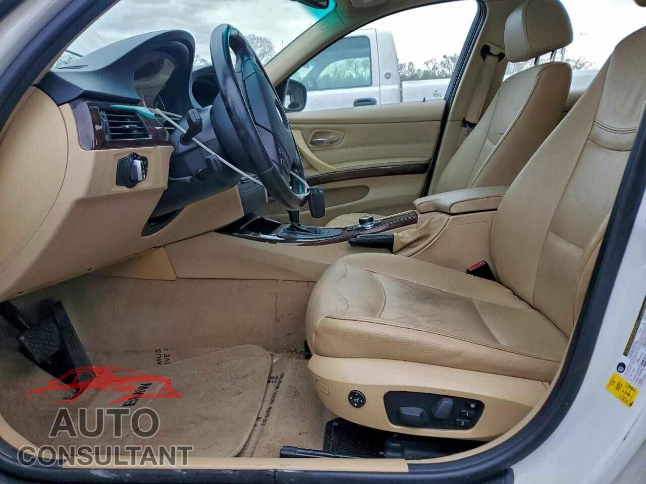 BMW 3 SERIES 2011 - WBAPH7C53BE680308