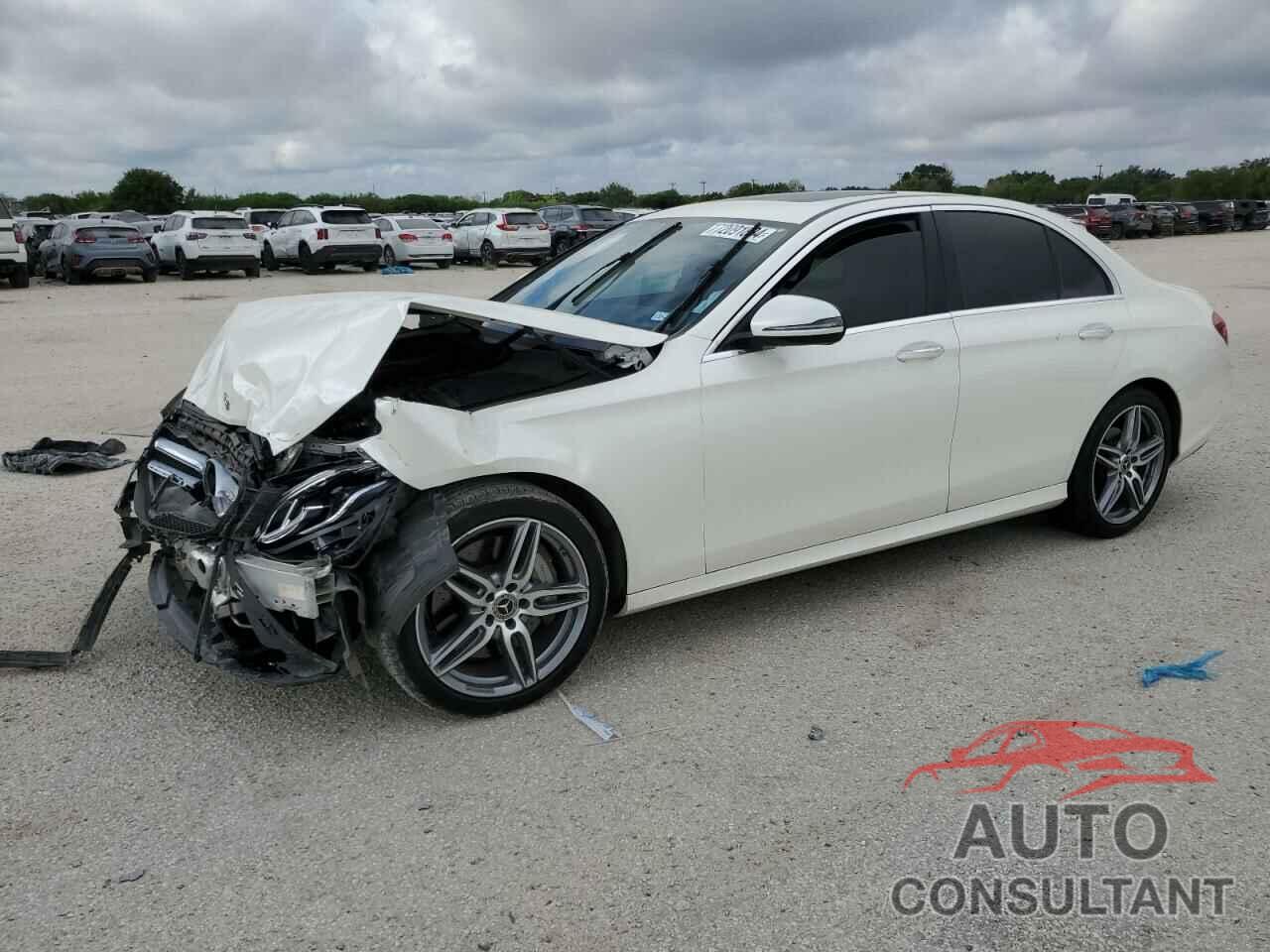 MERCEDES-BENZ E-CLASS 2018 - WDDZF4JB3JA351421