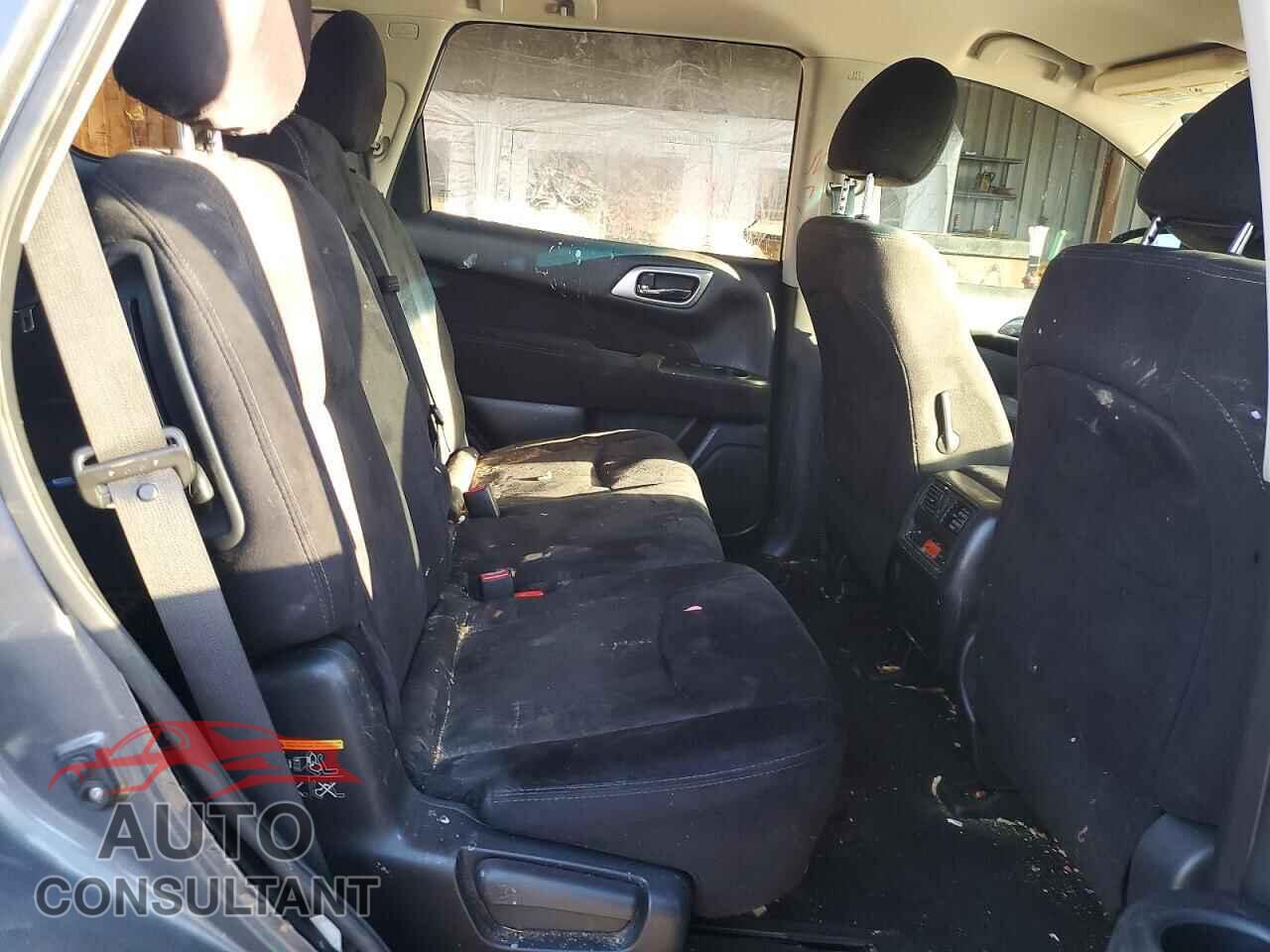 NISSAN PATHFINDER 2015 - 5N1AR2MM1FC640689