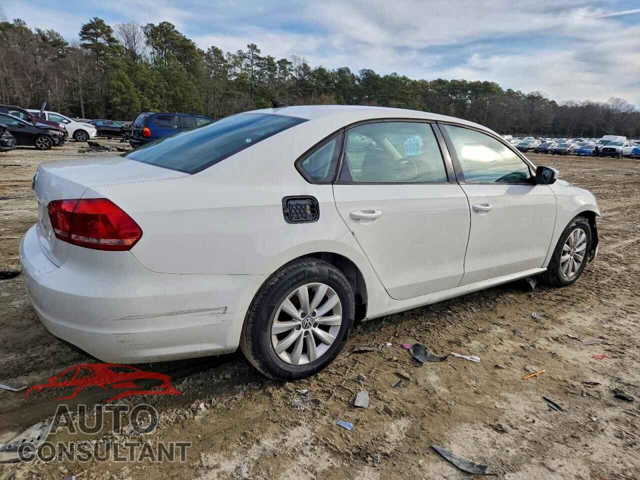 VOLKSWAGEN PASSAT 2014 - 1VWAP7A35EC002749
