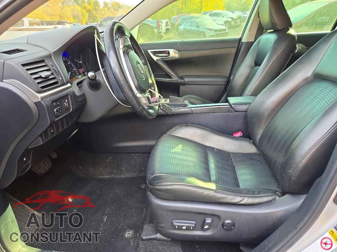 LEXUS CT 200 2012 - JTHKD5BH0C2067654