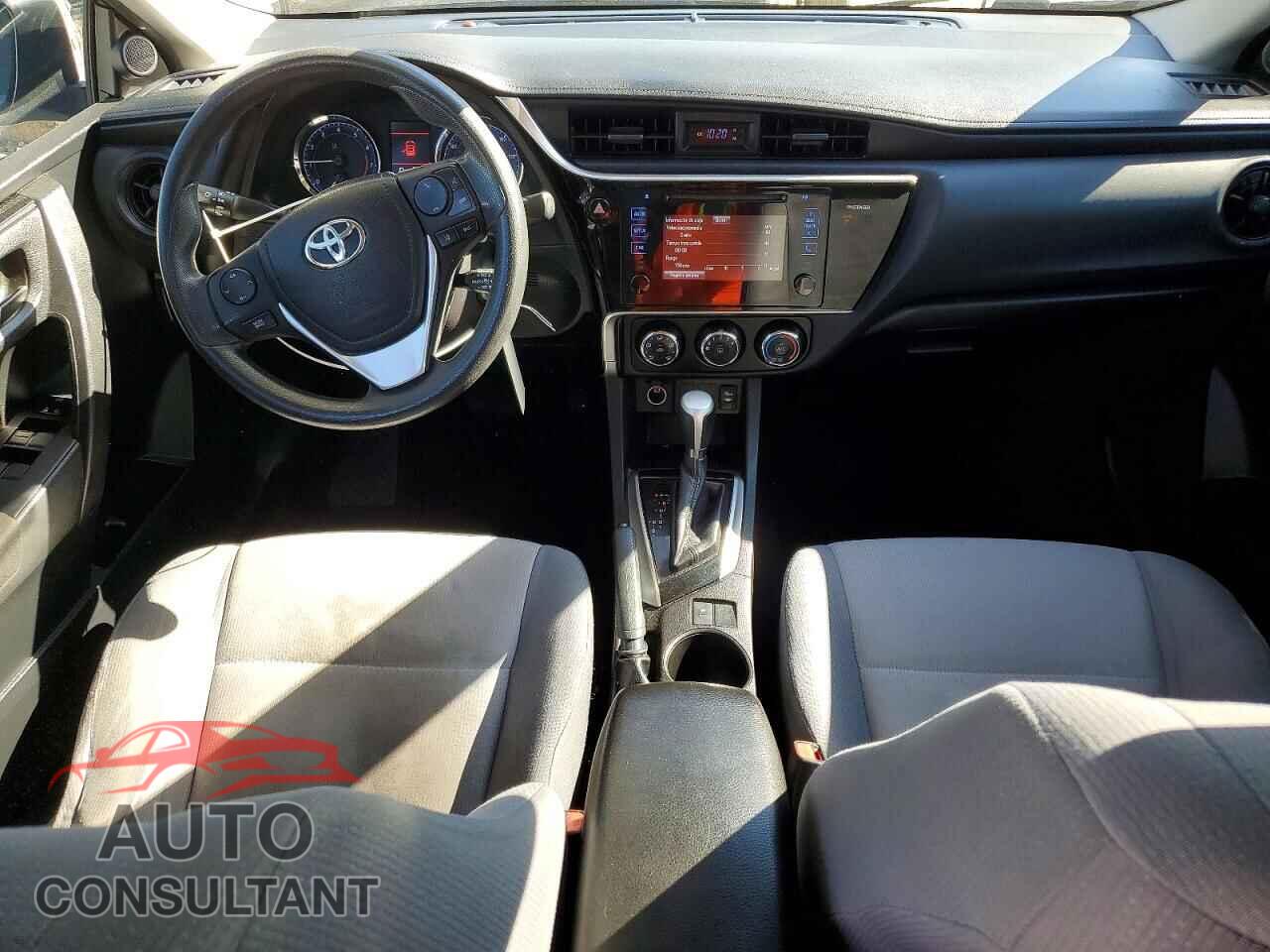 TOYOTA COROLLA 2017 - 5YFBURHE0HP582197