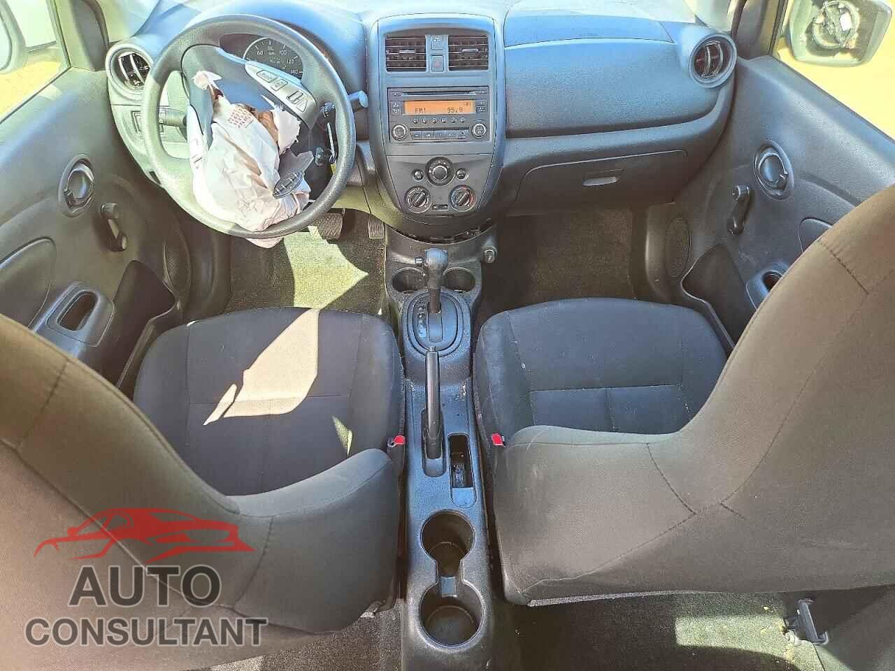 NISSAN VERSA 2017 - 3N1CN7AP3HL857028