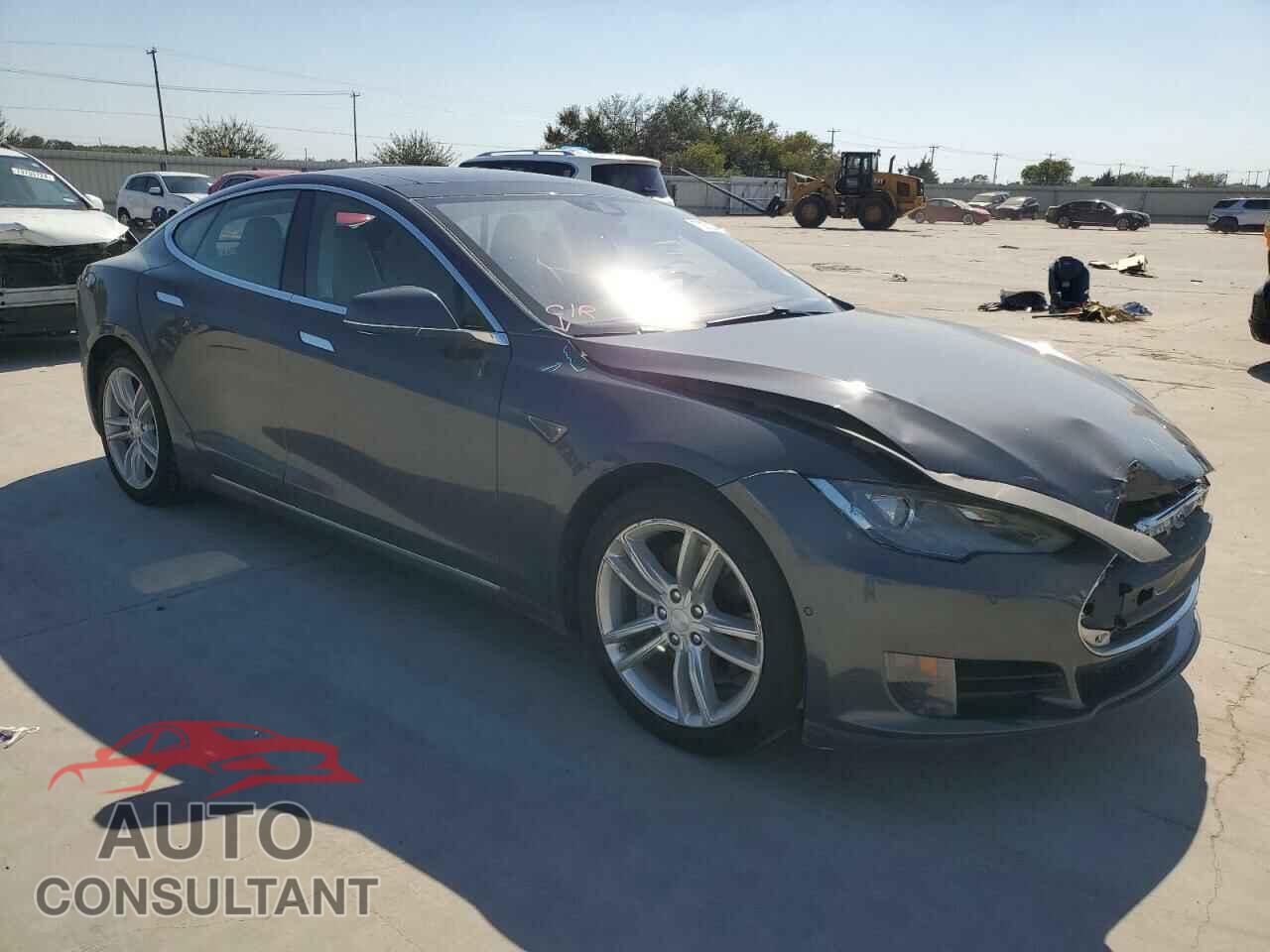TESLA MODEL S 2015 - 5YJSA1E11FF118307