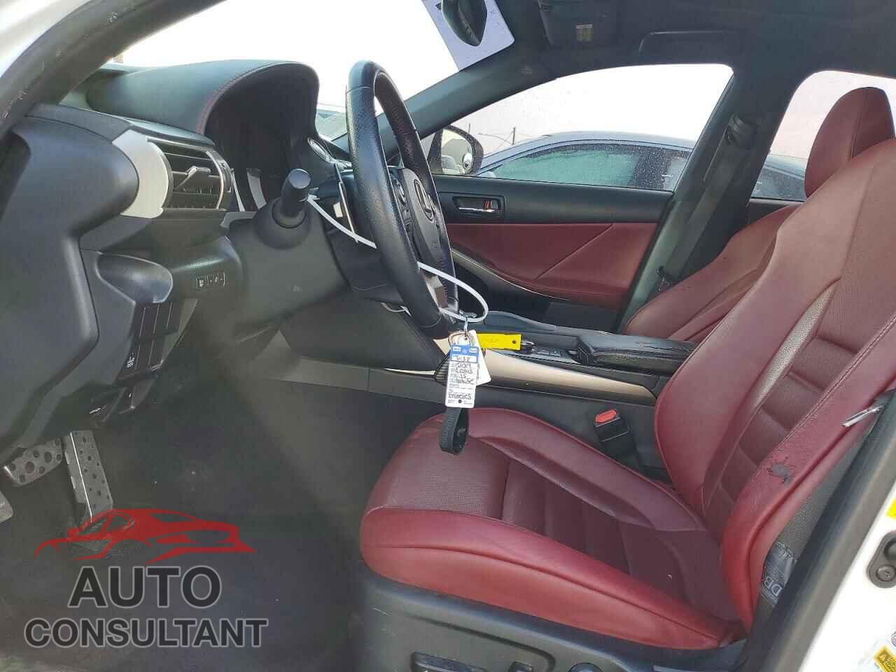 LEXUS IS 2014 - JTHBE1D29E5014323