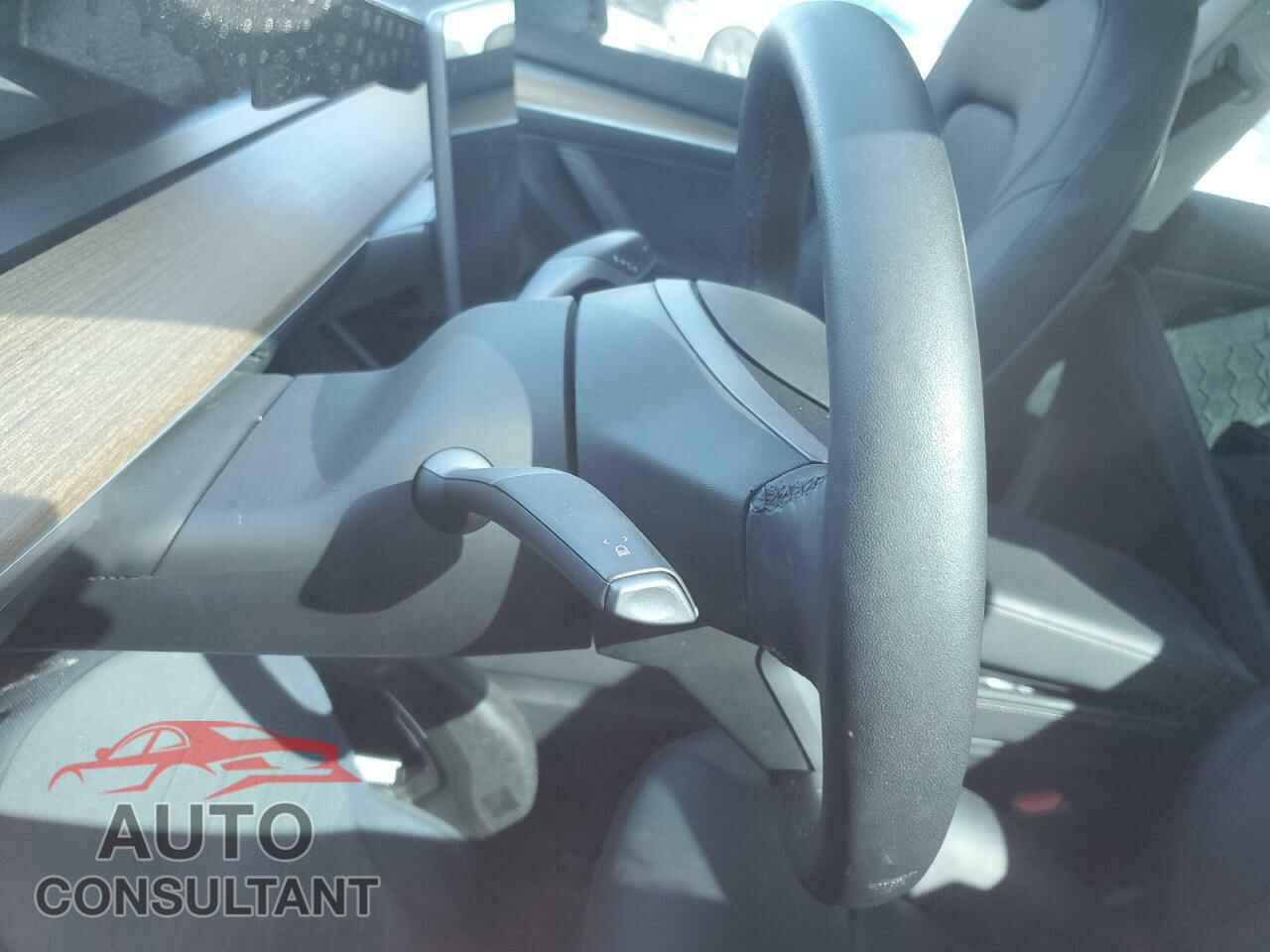 TESLA MODEL 3 2023 - 5YJ3E1EA9PF398357