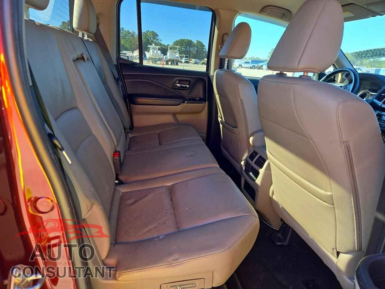 HONDA RIDGELINE 2017 - 5FPYK2F62HB001143