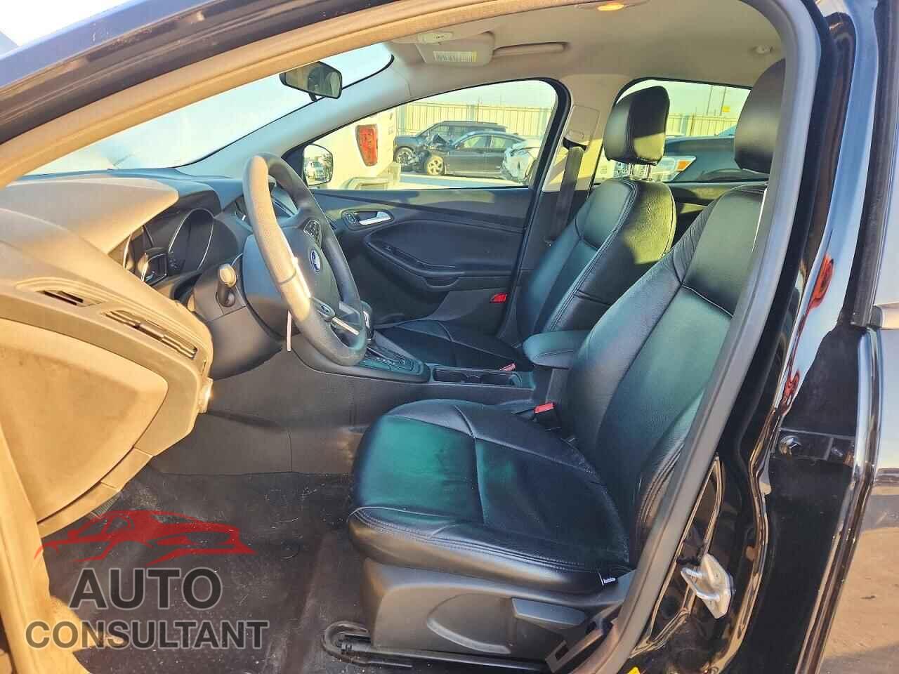 FORD FOCUS 2017 - 1FADP3FE7HL328470