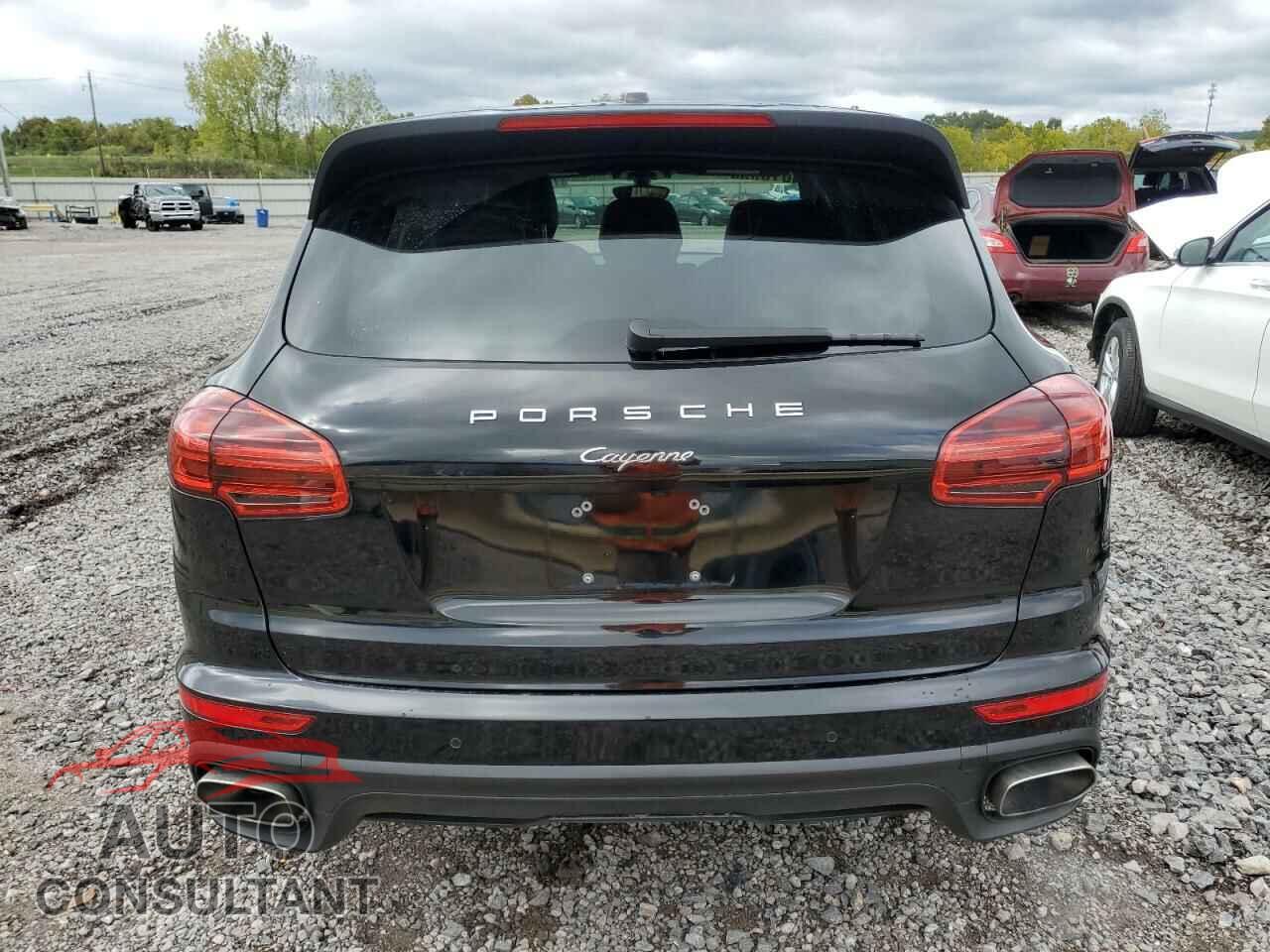 PORSCHE CAYENNE 2016 - WP1AA2A22GKA08109